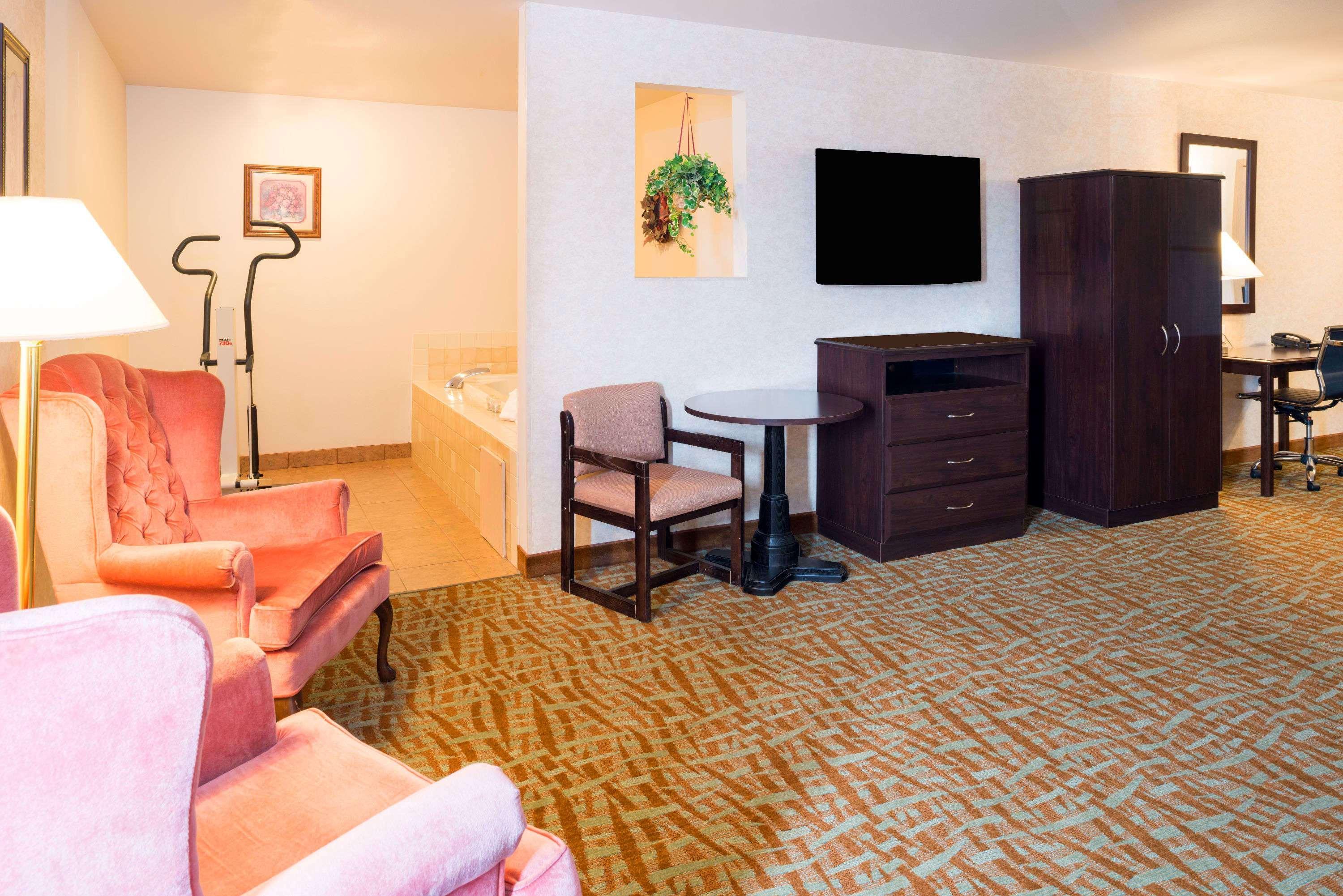 Days Inn & Suites By Wyndham Spokane Airport Airway Heights Ngoại thất bức ảnh