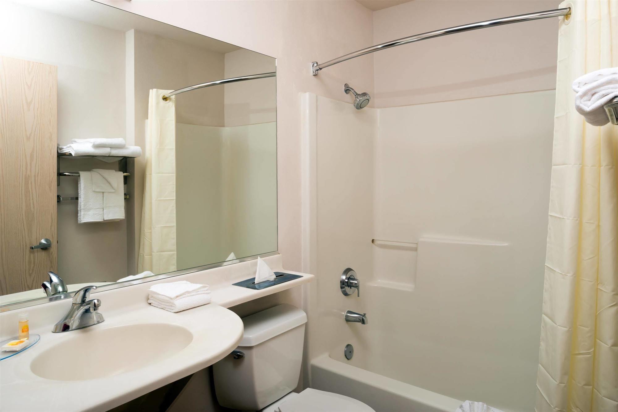 Days Inn & Suites By Wyndham Spokane Airport Airway Heights Ngoại thất bức ảnh